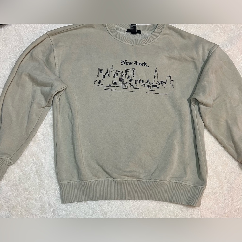 Forever 21 New York Sweatshirt - M